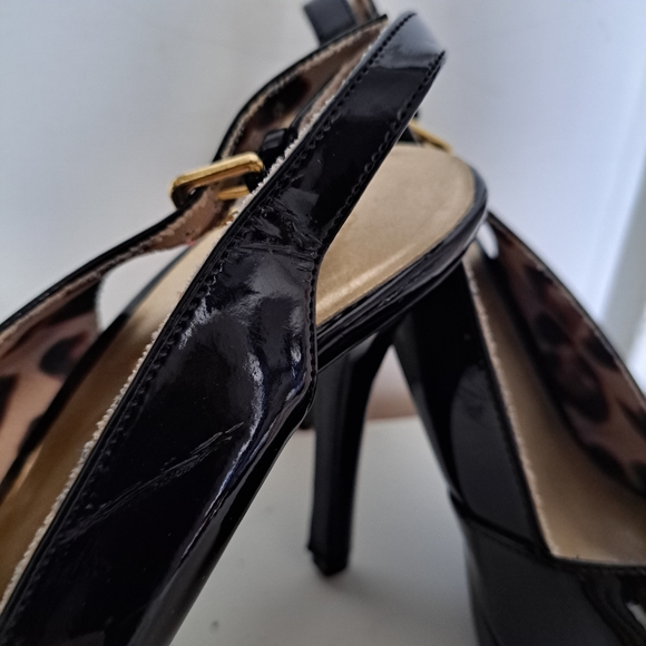 Christian Siriano Black Patent Peep-Toe Heels | Leopard Print Interior | Size 8. - Picture 4 of 12